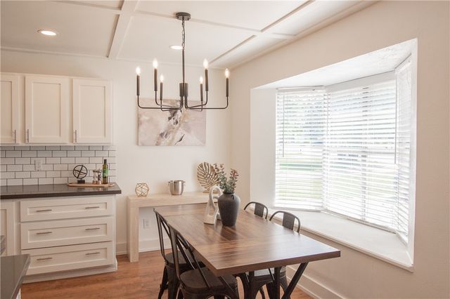 3213 Heatherwood Drive, Bryan, TX 77801
