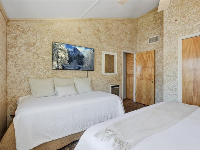 37516 Road 274, Bass Lake, CA 93604