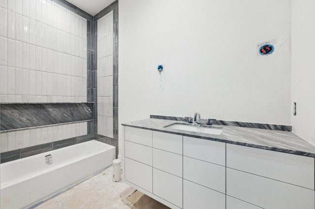 4152 Coleridge Street, West University Place, TX 77005