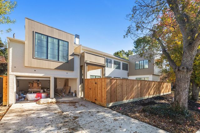 4152 Coleridge Street, West University Place, TX 77005