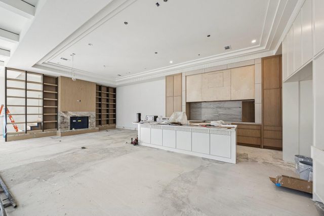 4152 Coleridge Street, West University Place, TX 77005