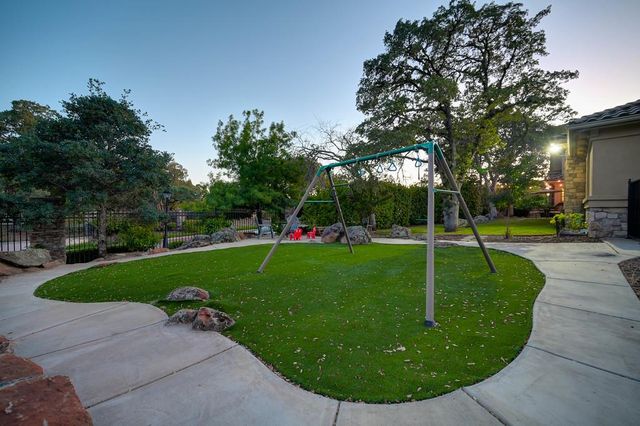 185 Powers Dr, El Dorado Hills, CA 95762
