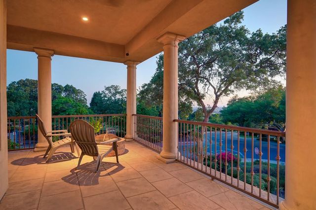 185 Powers Dr, El Dorado Hills, CA 95762
