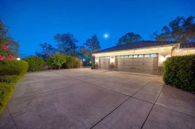 185 Powers Dr, El Dorado Hills, CA 95762