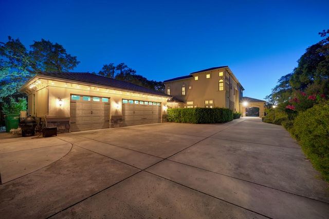 185 Powers Dr, El Dorado Hills, CA 95762