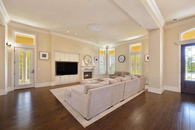 185 Powers Dr, El Dorado Hills, CA 95762