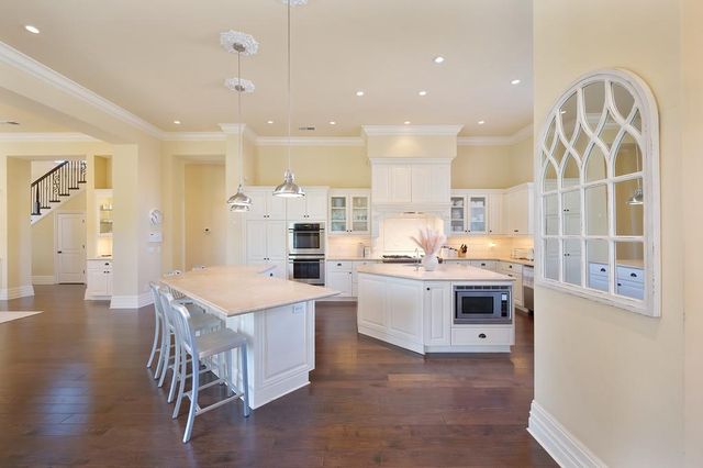 185 Powers Dr, El Dorado Hills, CA 95762