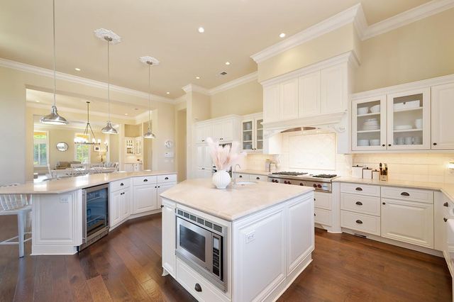 185 Powers Dr, El Dorado Hills, CA 95762