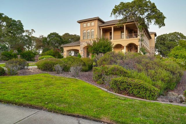 185 Powers Dr, El Dorado Hills, CA 95762