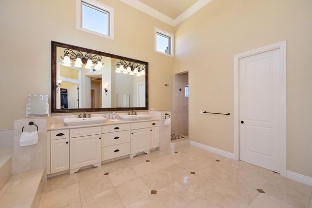 185 Powers Dr, El Dorado Hills, CA 95762