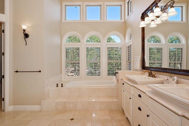 185 Powers Dr, El Dorado Hills, CA 95762