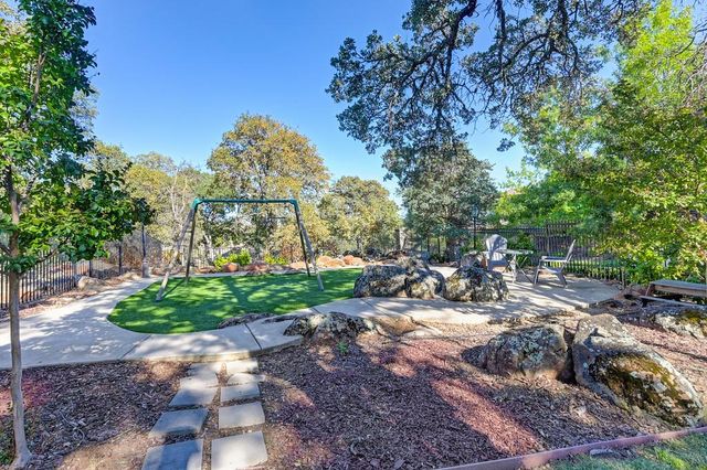 185 Powers Dr, El Dorado Hills, CA 95762