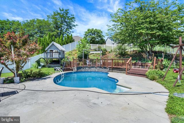 422 OVERLAND WAY, New Cumberland, PA 17070