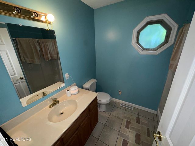 6001 Wilkerson Rd, Knoxville, TN 37912