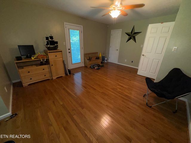 6001 Wilkerson Rd, Knoxville, TN 37912
