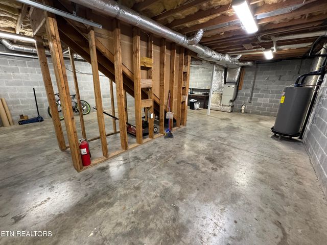 6001 Wilkerson Rd, Knoxville, TN 37912