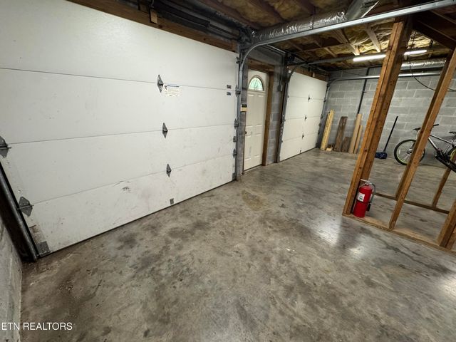 6001 Wilkerson Rd, Knoxville, TN 37912