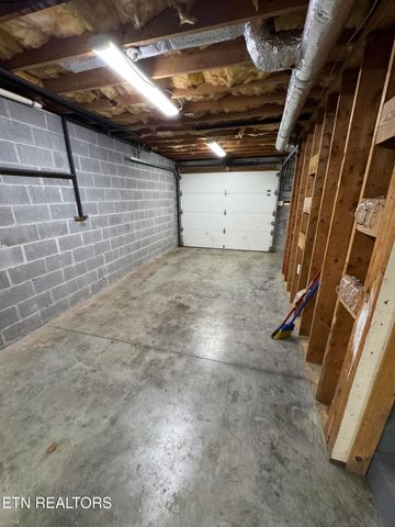 6001 Wilkerson Rd, Knoxville, TN 37912