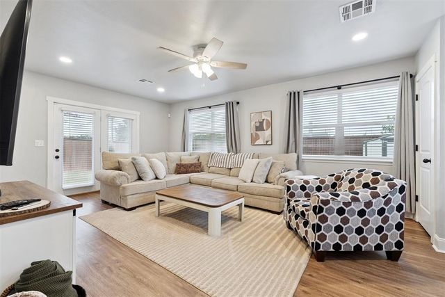 10609 N McKinley Avenue, Oklahoma City, OK 73114