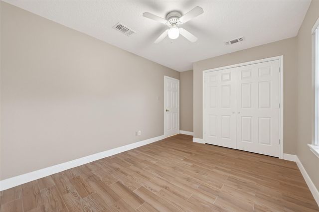 8718 Rowen Court, Needville, TX 77461