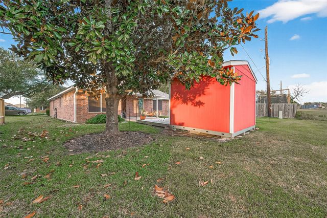 8718 Rowen Court, Needville, TX 77461