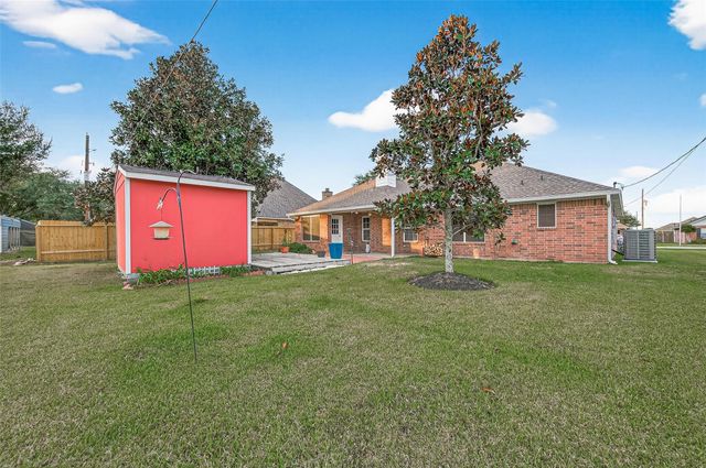 8718 Rowen Court, Needville, TX 77461