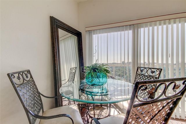 880 MANDALAY AVENUE 604, Clearwater Beach, FL 33767