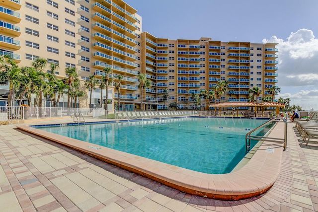 880 MANDALAY AVENUE 604, Clearwater Beach, FL 33767