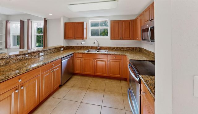 11401 NW 89th Street 208, Doral, FL 33178