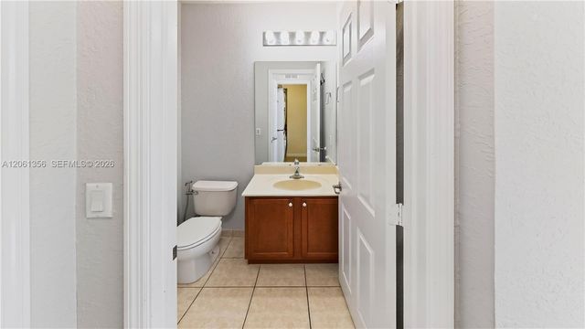 11401 NW 89th Street 208, Doral, FL 33178
