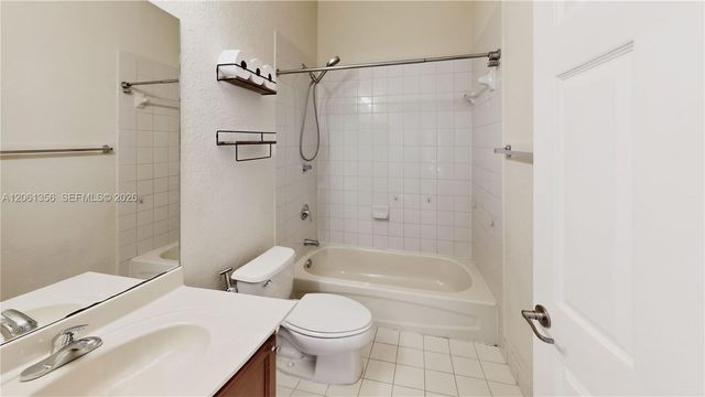 11401 NW 89th Street 208, Doral, FL 33178