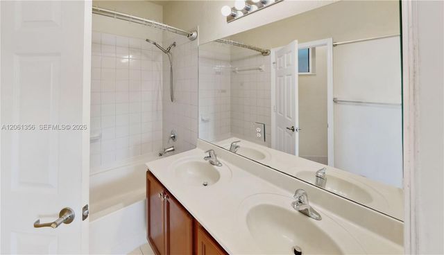 11401 NW 89th Street 208, Doral, FL 33178