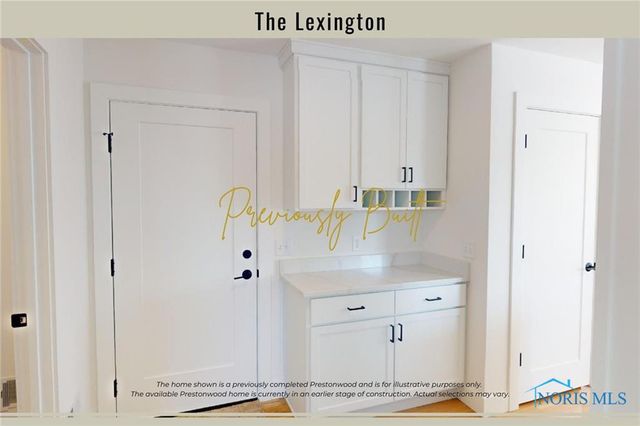 168 BARTON CREEK Drive, Perrysburg, OH 43551