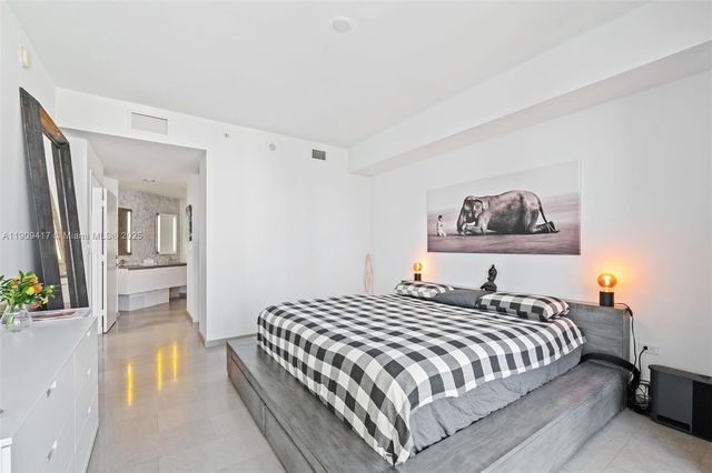 88 SW 7th St 3101, Miami, FL 33130