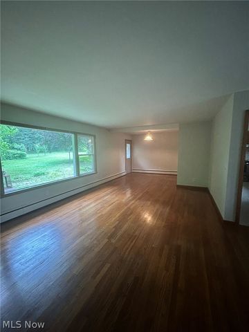 2569 Johnnycake Road SE, Warren, OH 44484