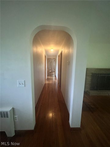2569 Johnnycake Road SE, Warren, OH 44484