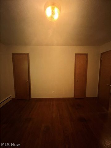 2569 Johnnycake Road SE, Warren, OH 44484
