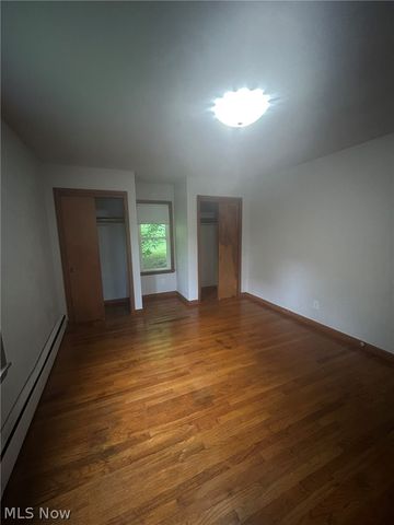 2569 Johnnycake Road SE, Warren, OH 44484