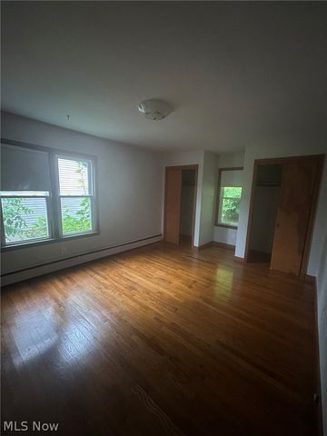 2569 Johnnycake Road SE, Warren, OH 44484