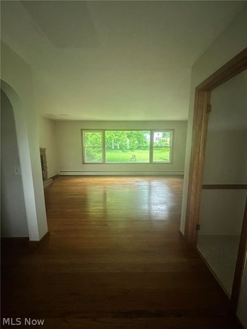 2569 Johnnycake Road SE, Warren, OH 44484