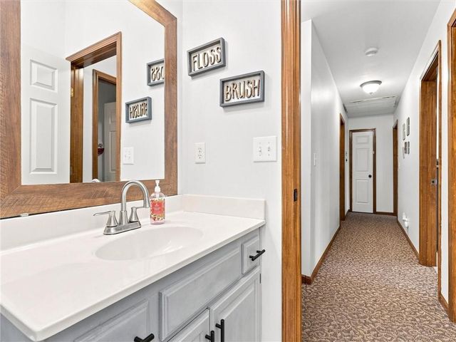 7332 N Eastern Avenue, Kansas City, MO 64119