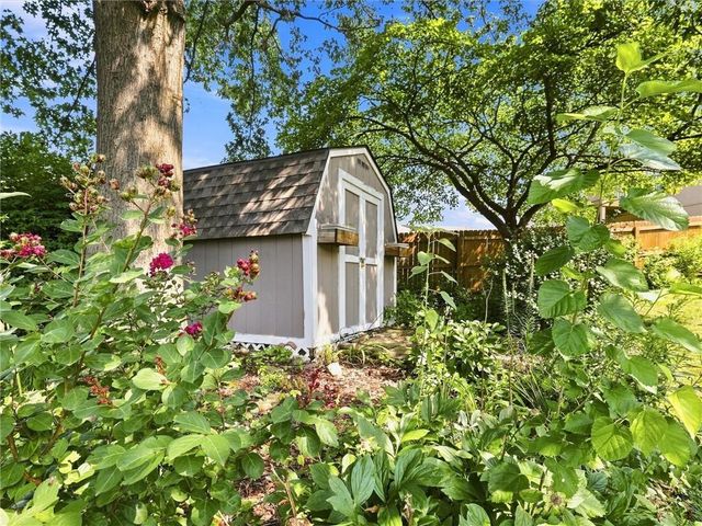 7332 N Eastern Avenue, Kansas City, MO 64119