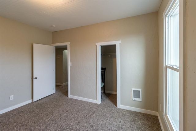 2327 E Longfellow Ave, Spokane, WA 99207