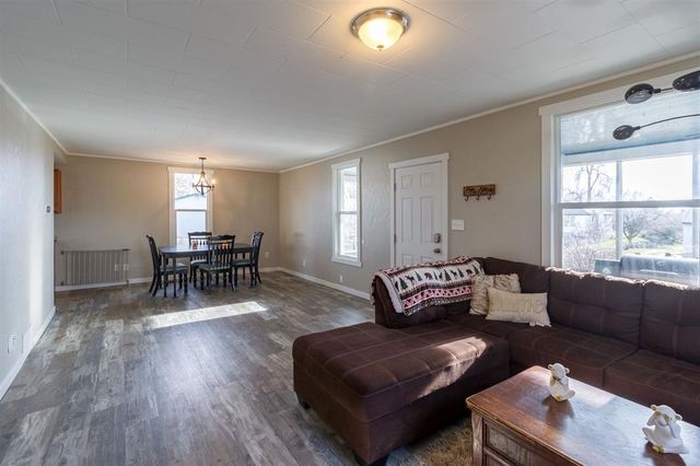 2327 E Longfellow Ave, Spokane, WA 99207