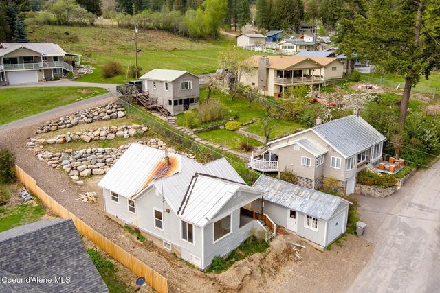 525 Big Hill Rd, Hope, ID 83836