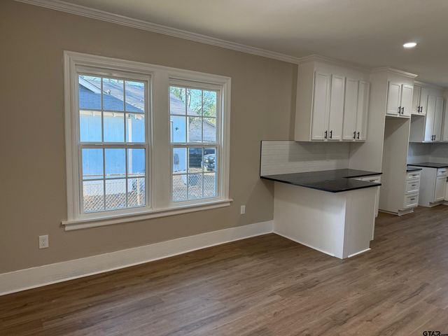 1512 E HOUSTON ST, Tyler, TX 75702