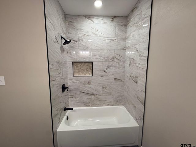 1512 E HOUSTON ST, Tyler, TX 75702