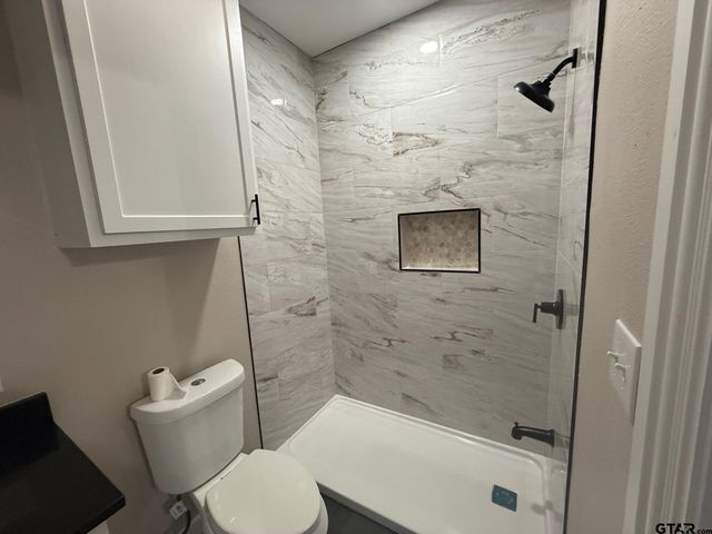 1512 E HOUSTON ST, Tyler, TX 75702