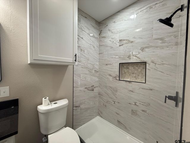 1512 E HOUSTON ST, Tyler, TX 75702