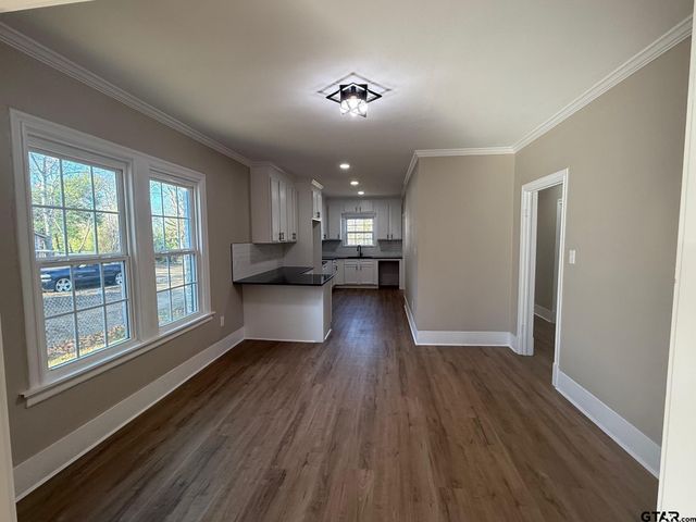 1512 E HOUSTON ST, Tyler, TX 75702